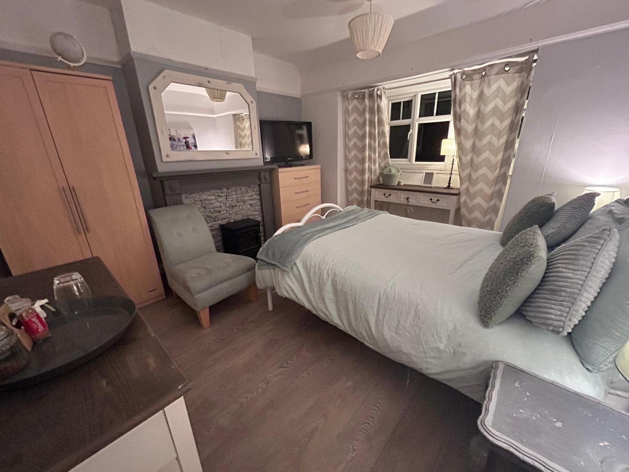Ferienwohnung Redditch Rest Near Town Centre & Transport Links Exterior foto